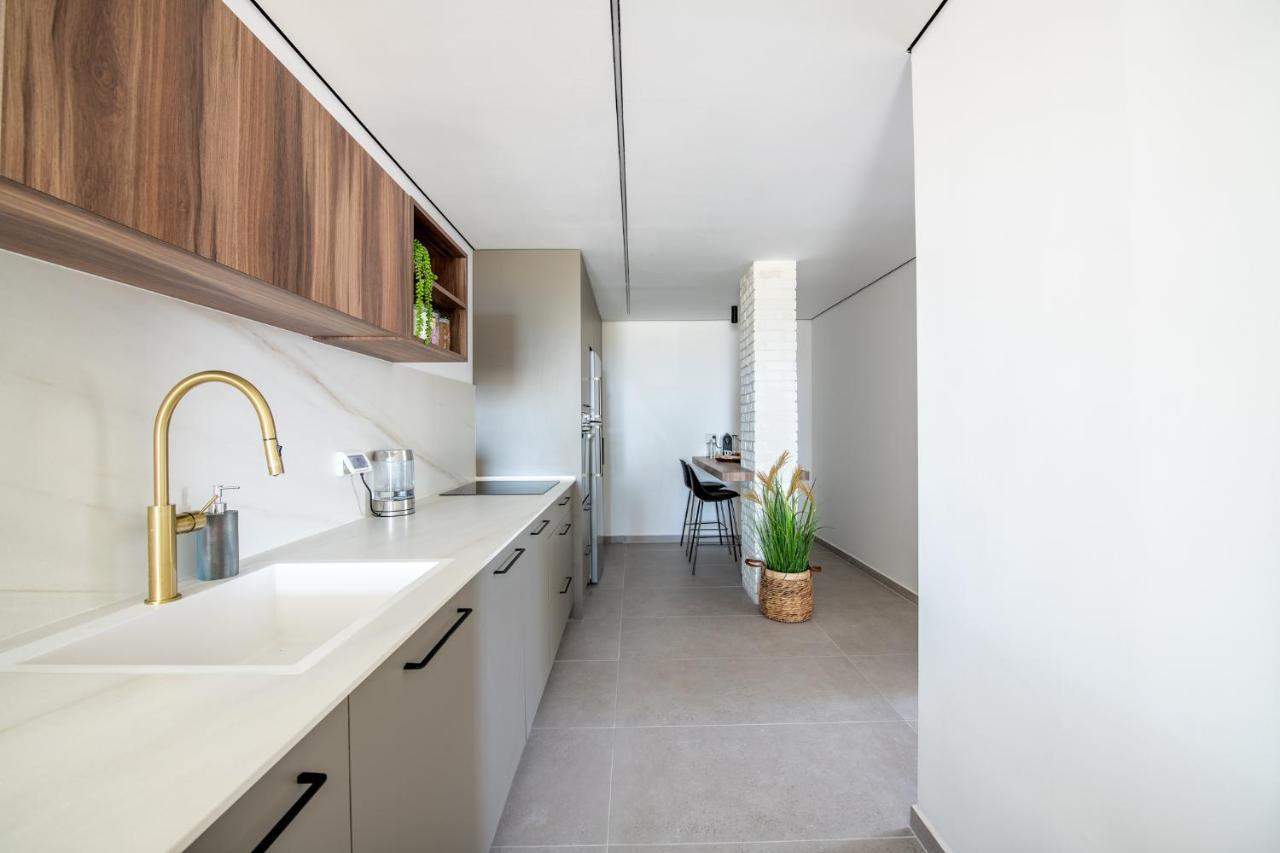 Sunlight-Luxury And Sea View Apartment Eilat Exteriör bild
