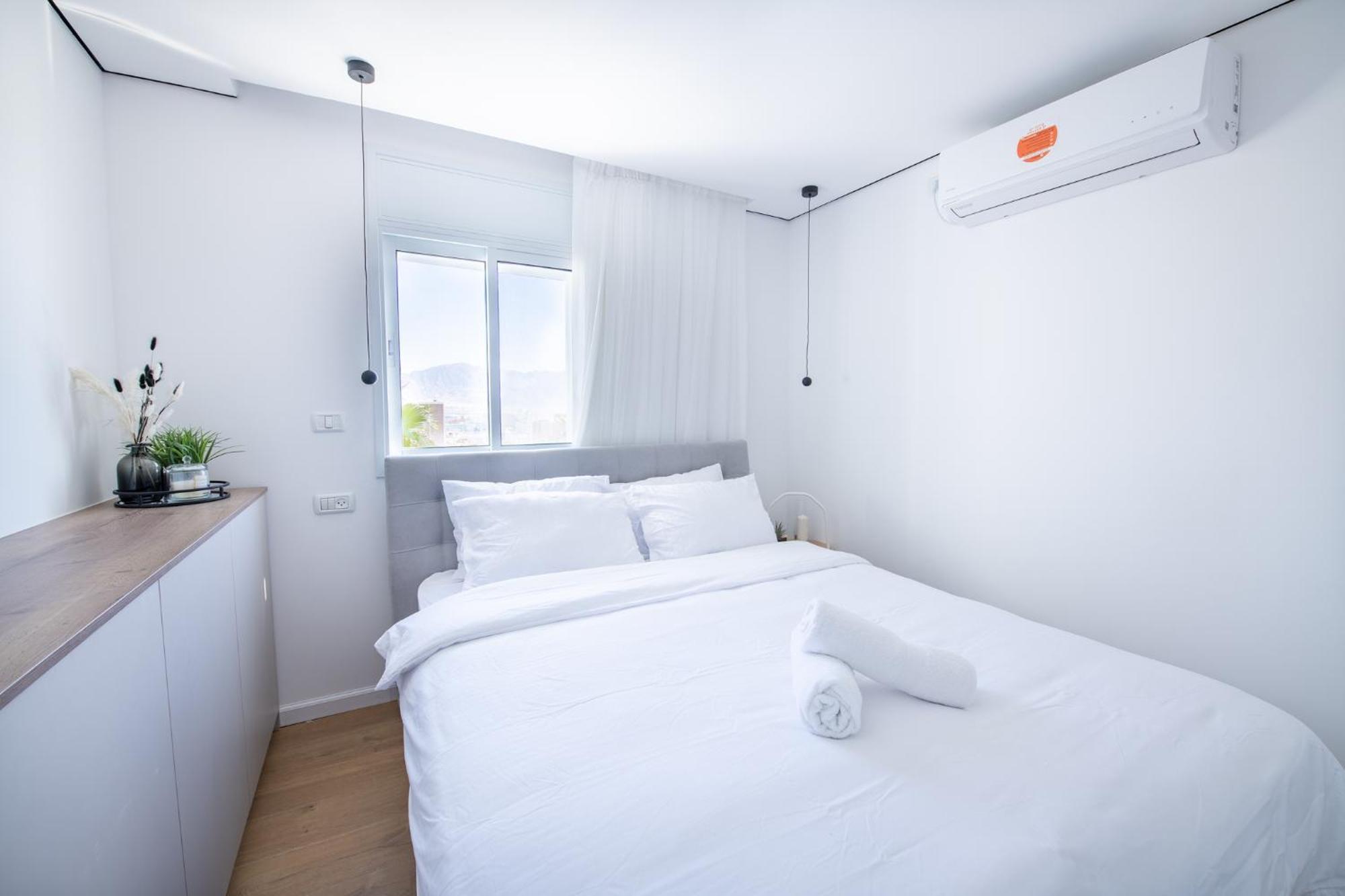 Sunlight-Luxury And Sea View Apartment Eilat Exteriör bild